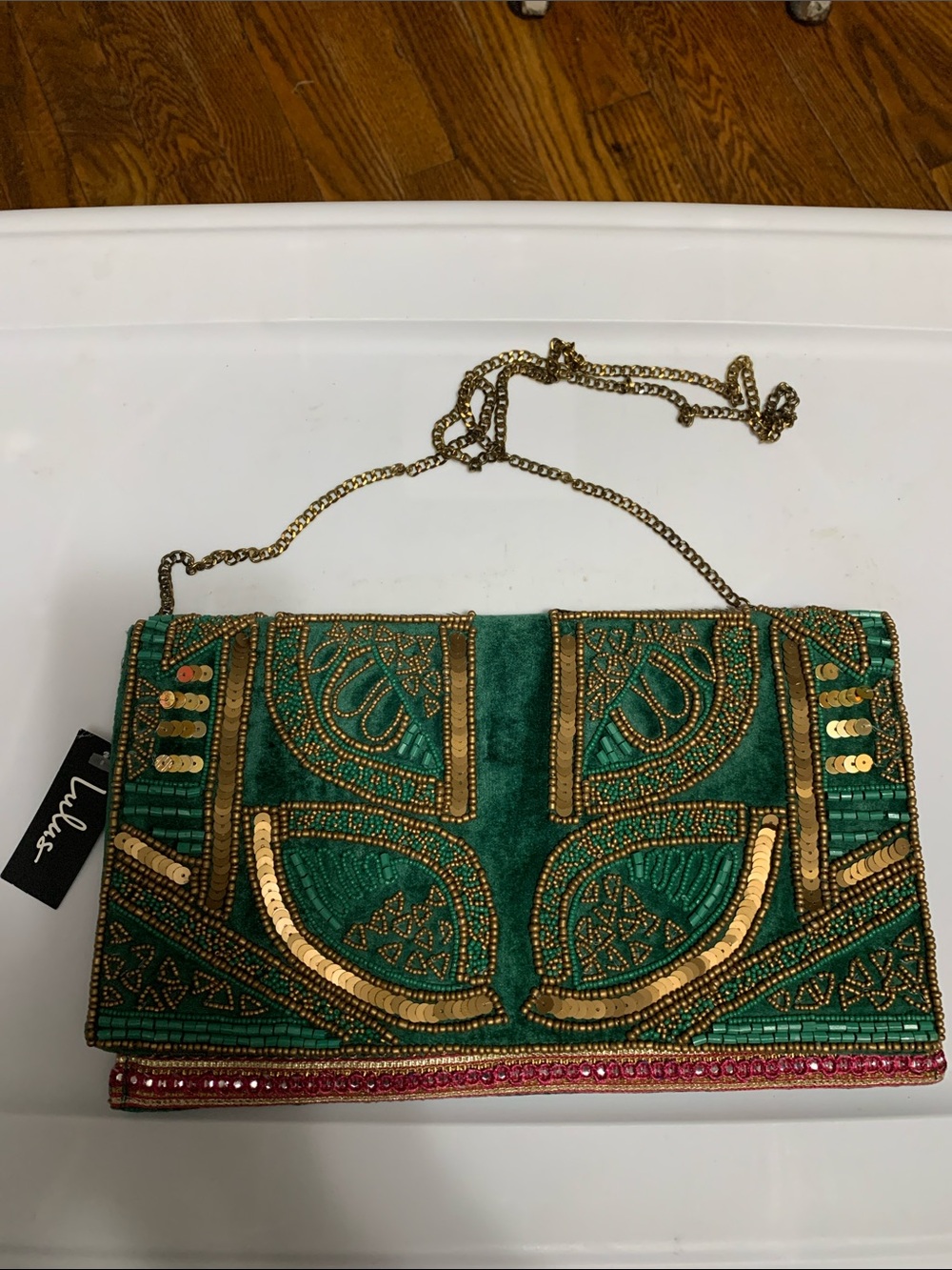 Lulus Embellished Green Velvet Evening Clutch with Gold Chain